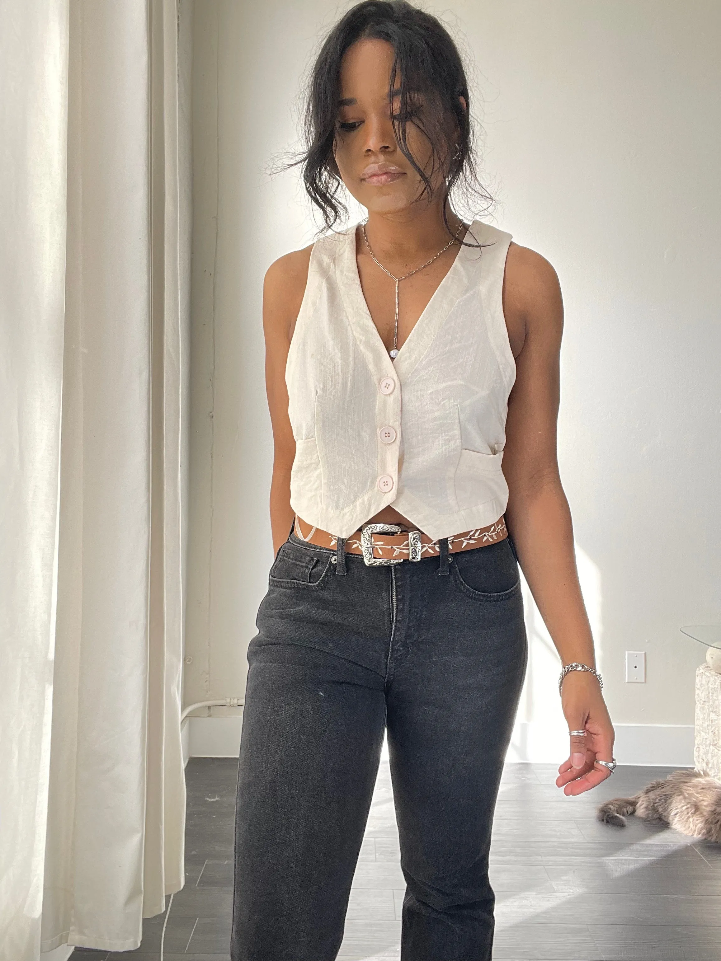 Lily Open Back Tie Pocket Vest In Natural