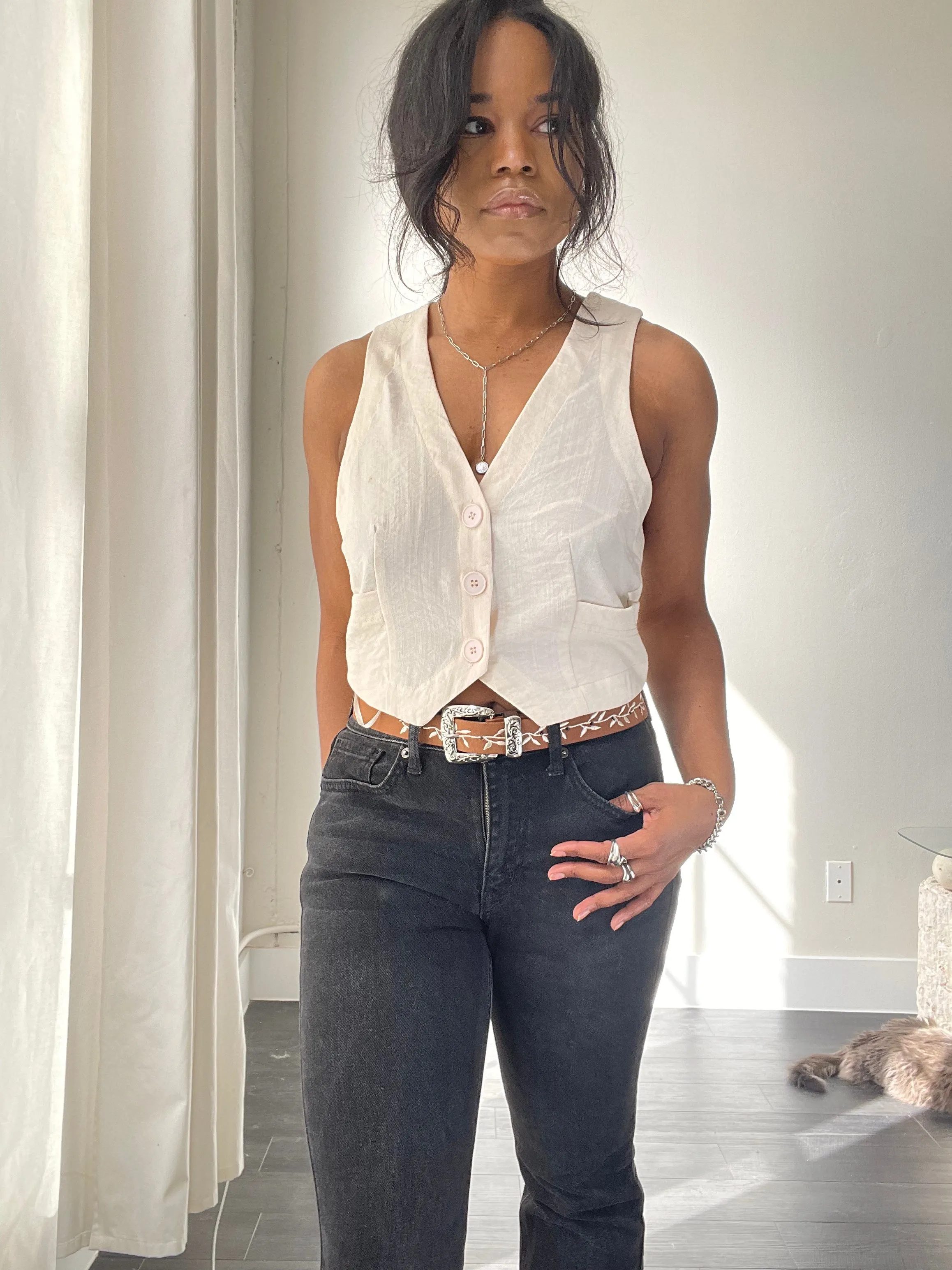 Lily Open Back Tie Pocket Vest In Natural