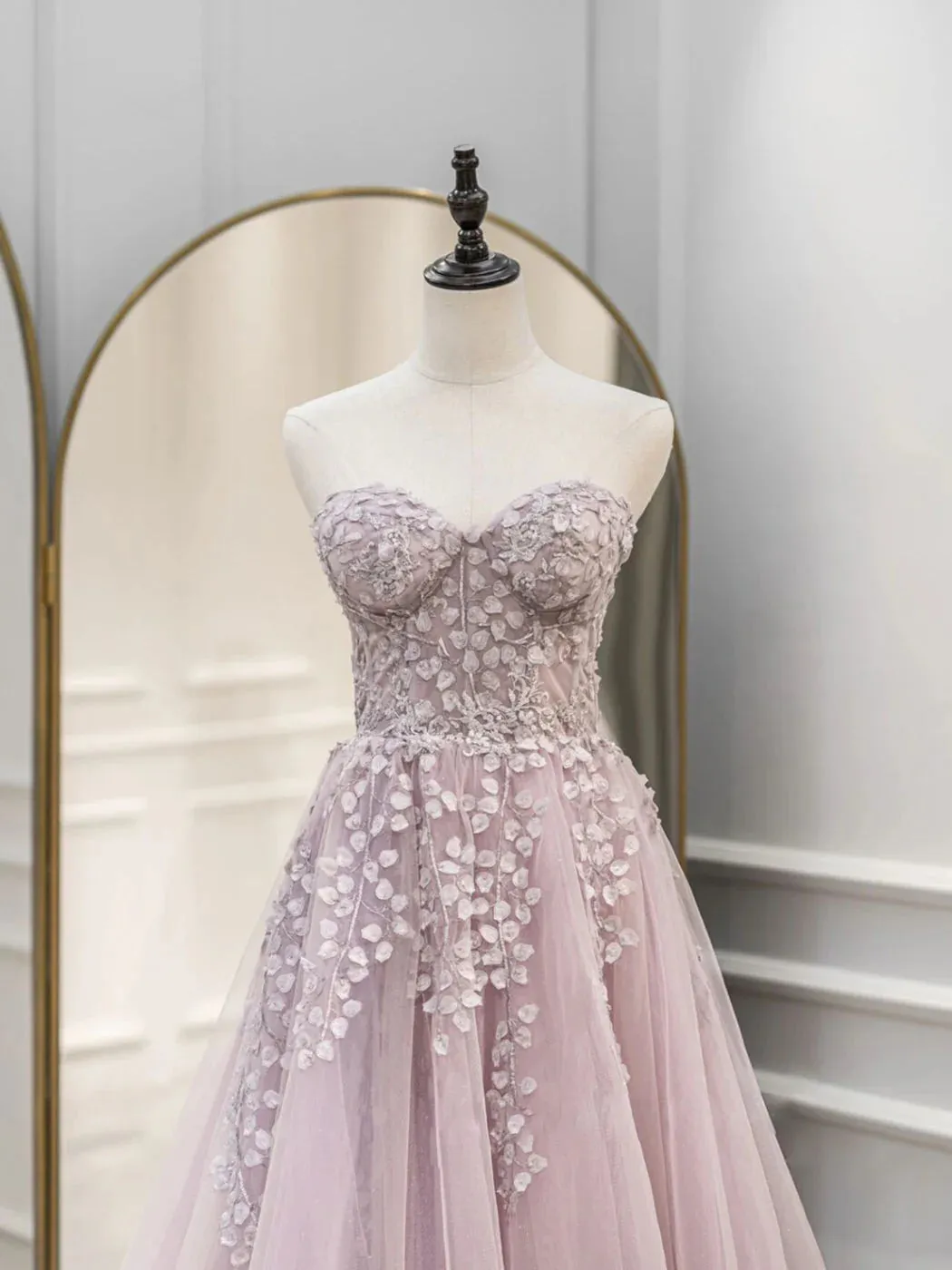 Luolandi A-Line Sweetheart Neck Tulle Lace Pink Long Prom Dress Formal Dresses Off Shoulder with Appliques