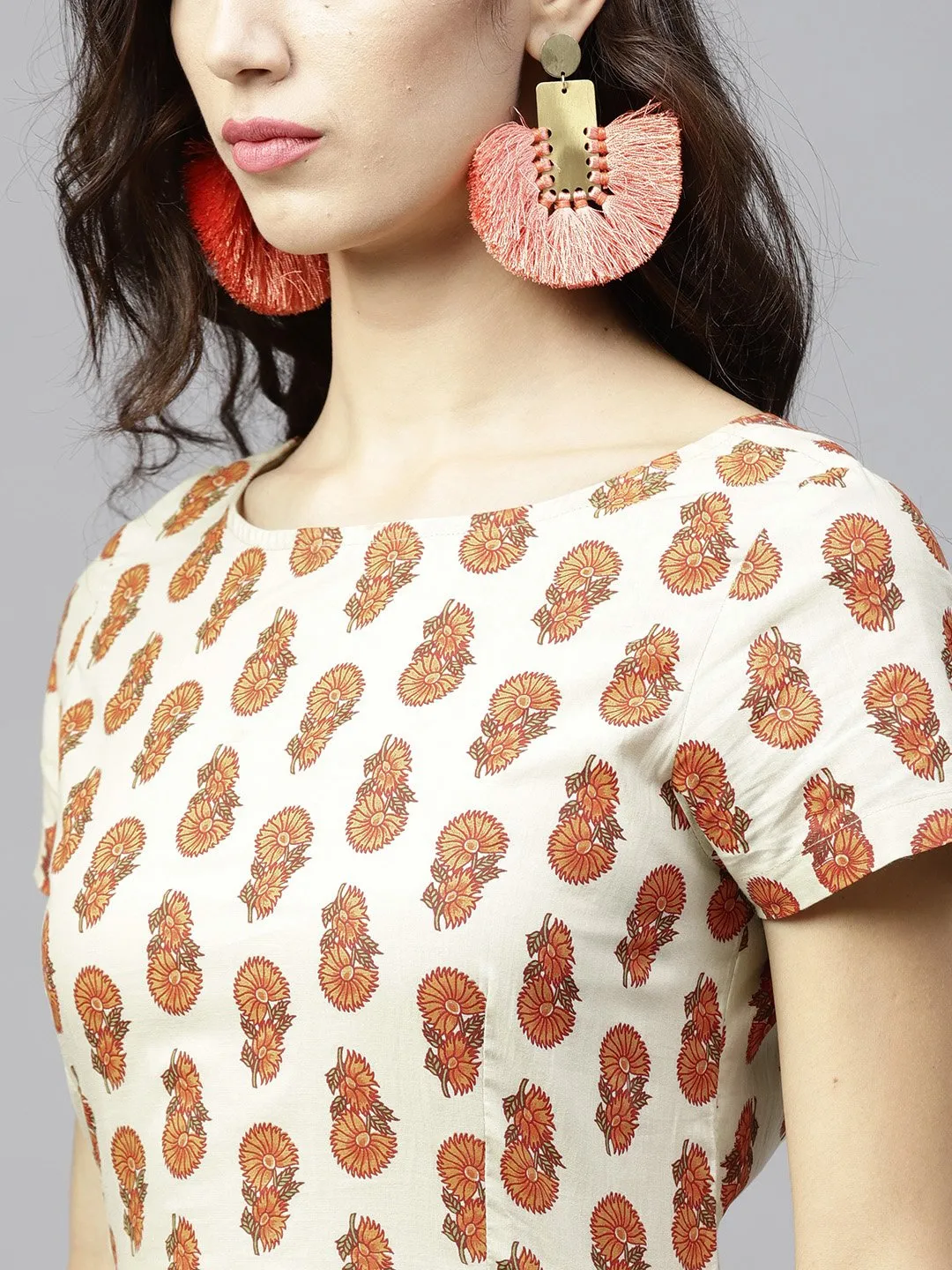Off White Printed Maxi Dress With Round Neck And Half Sleeves