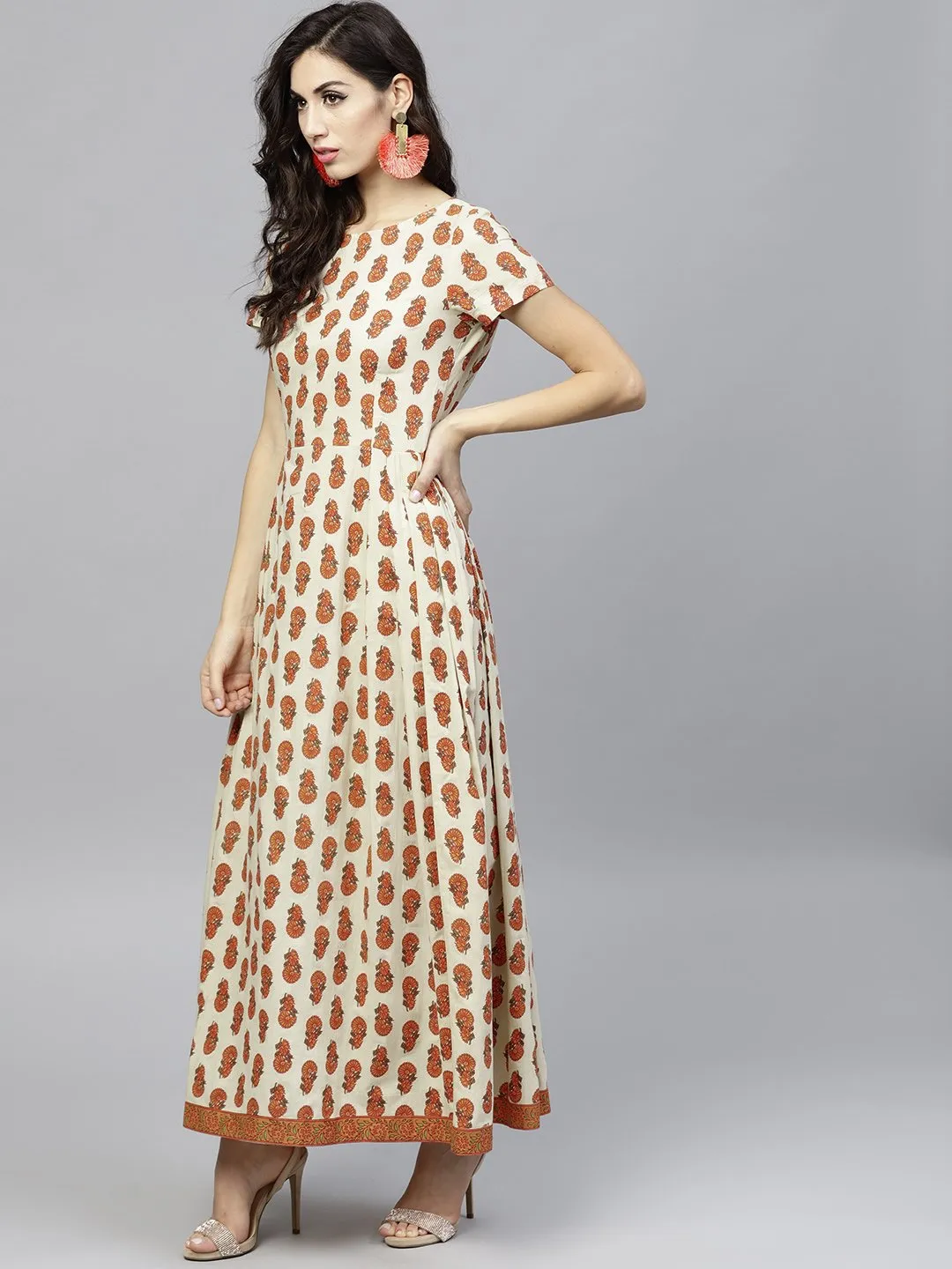 Off White Printed Maxi Dress With Round Neck And Half Sleeves