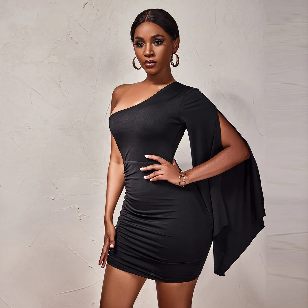 Sensually Asymmetric Off-Shoulder Elegant Pleats Dress