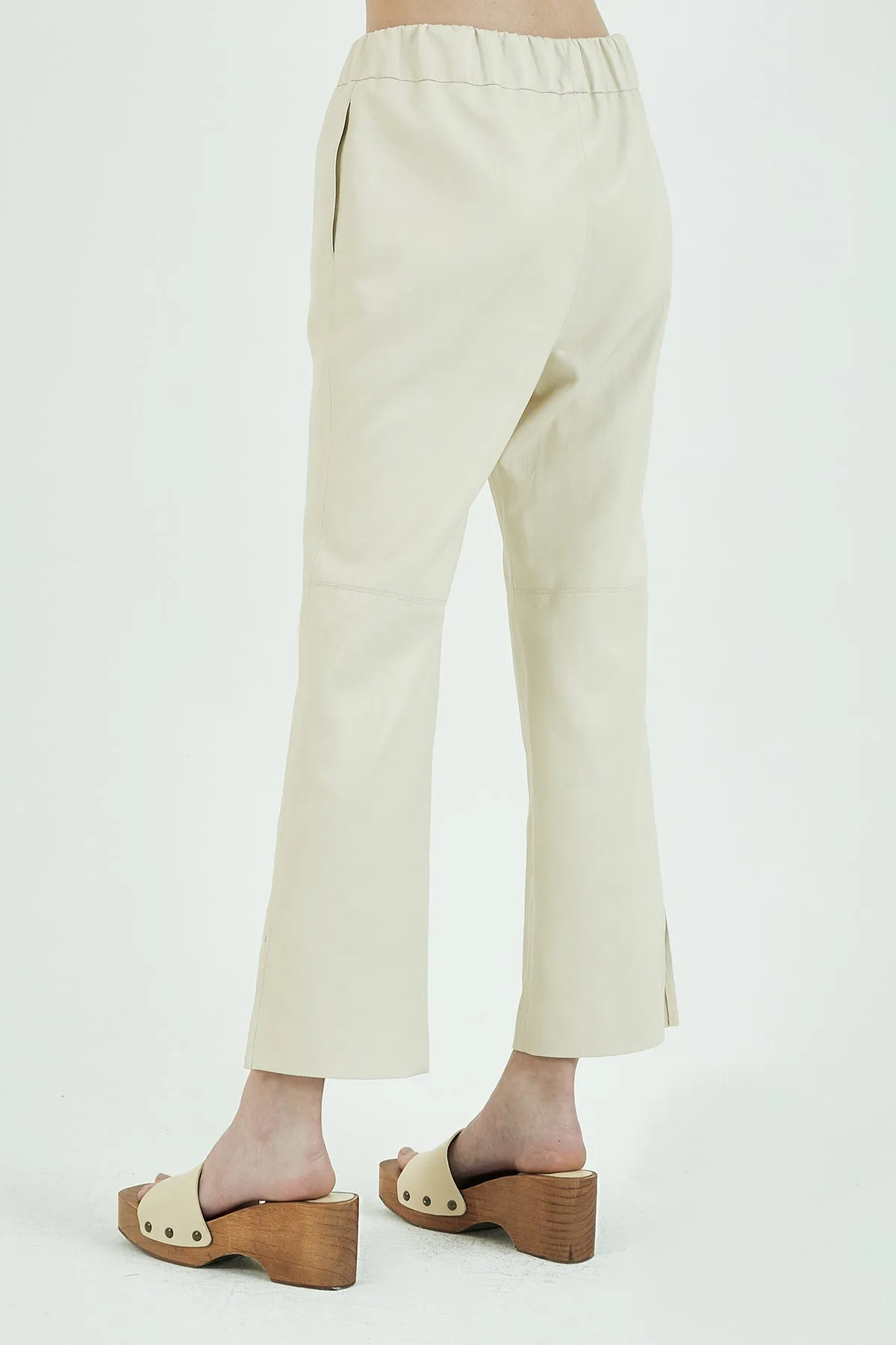 Vegan-leather cropped pants